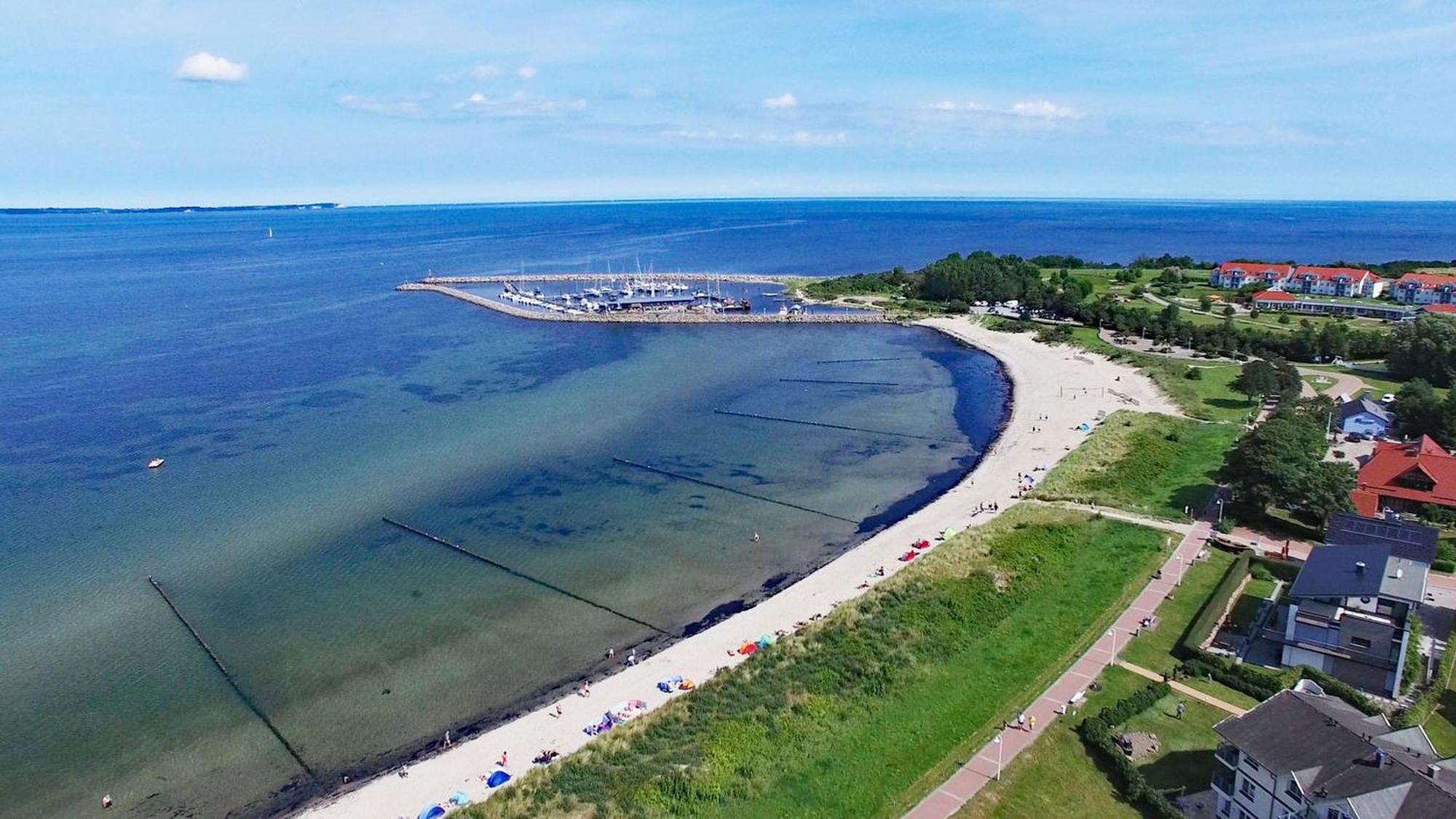 Ferienhaus Emmely Nur Wenige Gehminuten Zum Strand Ruhig Glowe Buitenkant foto